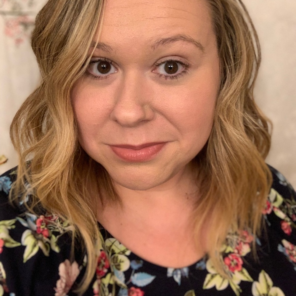 Meet your Posher, Liz